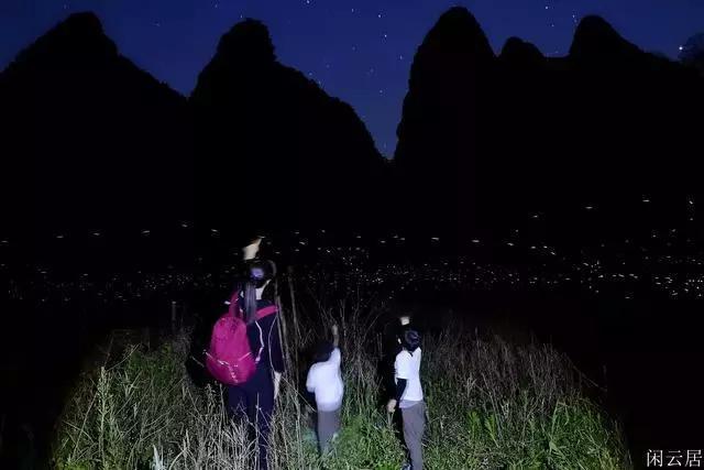 逃离昏暗的废弃城
