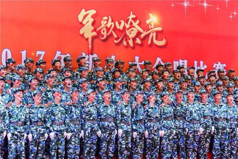 两人执教如儿戏，崔康熙成绩不能服众，国足换帅只能选奎罗斯？