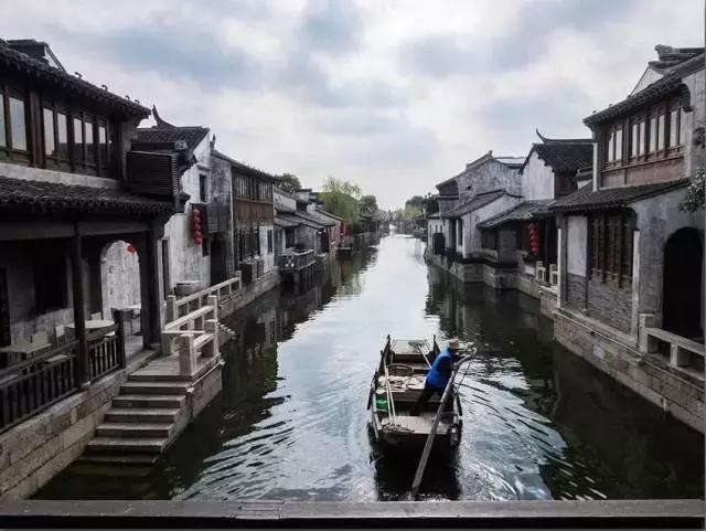 发现古老遗迹