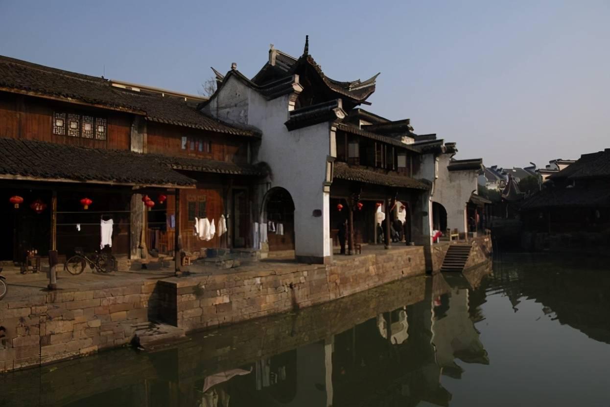 章鱼喷墨汁